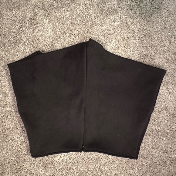 Black suede, skort, size small - Picture 2 of 2